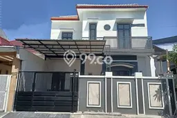 Dijual Rumah 5 Kamar Lokasi Ideal Bagus dan Strategis di Waru Dijual Rumah 5 Kamar Lokasi Ideal Bagus dan Strategis di Waru
