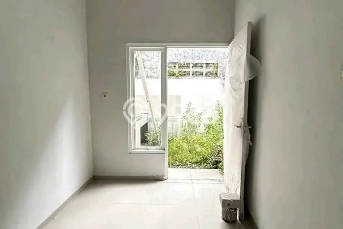 Dijual Rumah Strategis Bagus Punya 2 KT di Waru Sidoarjo SHM Dijual Rumah Strategis Bagus Punya 2 KT di Waru Sidoarjo SHM