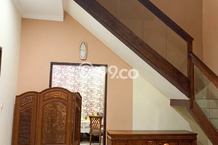 Dijual Rumah Mewah Megah Dengan View Eksklusif di Ketintang, Surabaya Dijual Rumah Mewah Megah Dengan View Eksklusif di Ketintang, Surabaya