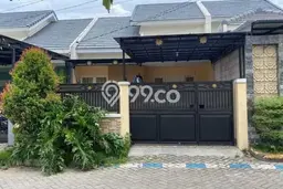For Sale Rumah 2 Kamar Lokasi Strategis Nyaman dan Strategis di Waru For Sale Rumah 2 Kamar Lokasi Strategis Nyaman dan Strategis di Waru