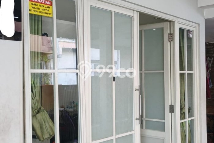 Jual Rumah Strategis Bagus Punya 2 KT di Waru Sidoarjo SHM Jual Rumah Strategis Bagus Punya 2 KT di Waru Sidoarjo SHM