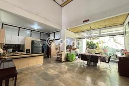 Rumah Elit Modern Siap Huni di Setiabudi Bandung Rumah Elit Modern Siap Huni di Setiabudi Bandung