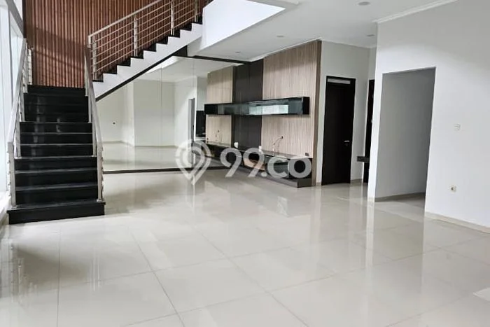 Hunian Mewah Dijual LT 350m2 di Batununggal, Bandung Hunian Mewah Dijual LT 350m2 di Batununggal, Bandung