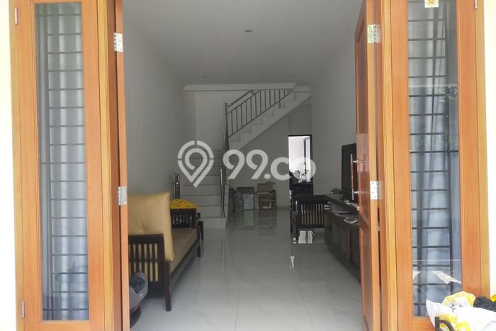 Rumah Mewah Akses Strategis di Jakarta Timur Rumah Mewah Akses Strategis di Jakarta Timur