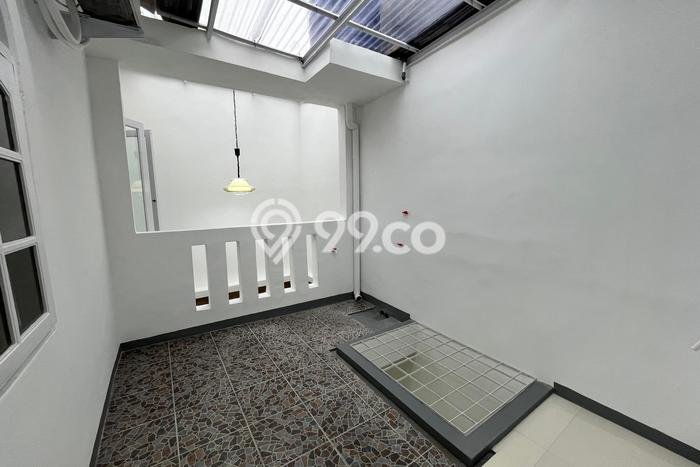 Dijual Cepat Rumah Siap Huni LT 90m2 LB 140m2 di Jakarta Timur Cocok untuk Hunian Dijual Cepat Rumah Siap Huni LT 90m2 LB 140m2 di Jakarta Timur Cocok untuk Hunian