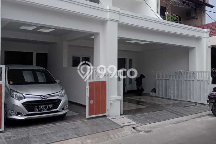 Dijual Cepat Rumah Strategis LT 90m2 LB 120m2 di Jakarta Timur Cocok untuk Hunian Dijual Cepat Rumah Strategis LT 90m2 LB 120m2 di Jakarta Timur Cocok untuk Hunian