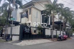 Jual Cepat Hunian Elegan Cozy di Jakarta Timur Jual Cepat Hunian Elegan Cozy di Jakarta Timur