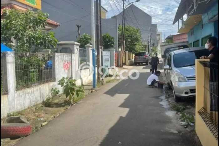 Tanah Dijual Area Strategis di Pondok Kelapa Jakarta Timur 240m2 Tanah Dijual Area Strategis di Pondok Kelapa Jakarta Timur 240m2