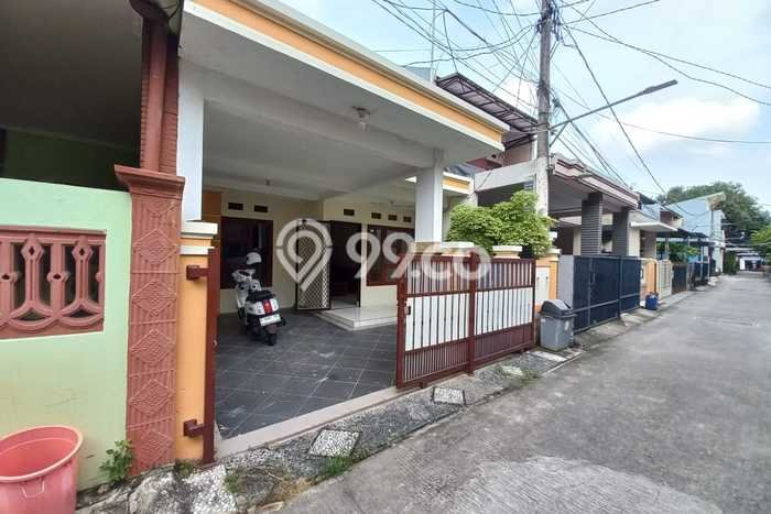 Dijual Cepat Rumah Strategis LT 99m2 LB 95m2 di Bekasi Cocok untuk Hunian Dijual Cepat Rumah Strategis LT 99m2 LB 95m2 di Bekasi Cocok untuk Hunian