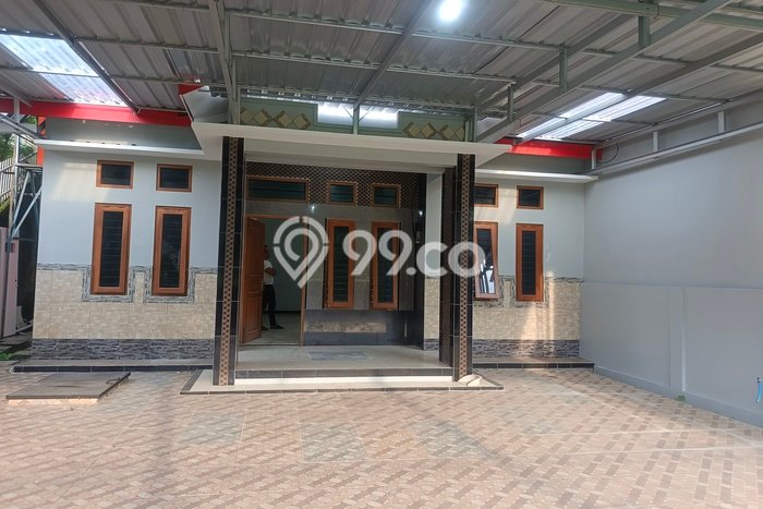 For Sale Rumah 4 Kamar Lokasi Ideal Bagus dan Strategis di Sidorejo For Sale Rumah 4 Kamar Lokasi Ideal Bagus dan Strategis di Sidorejo