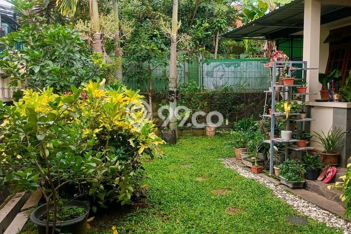 LOKASI TERBAIK! Rumah di Sidomukti, 2 KM, Area Premium, Luas 250m2m² Bangunan 200m2m² LOKASI TERBAIK! Rumah di Sidomukti, 2 KM, Area Premium, Luas 250m2m² Bangunan 200m2m²