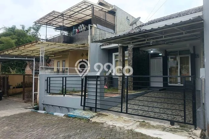 BEST PRICE! Rumah di Sidorejo, Akses ke Fasilitas, 4 KT, Luas 250m2m² Bangunan 250m2m² BEST PRICE! Rumah di Sidorejo, Akses ke Fasilitas, 4 KT, Luas 250m2m² Bangunan 250m2m²