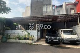 Rumah Elit Modern Tanpa Renovasi di Pondok Kelapa Jakarta Timur Rumah Elit Modern Tanpa Renovasi di Pondok Kelapa Jakarta Timur