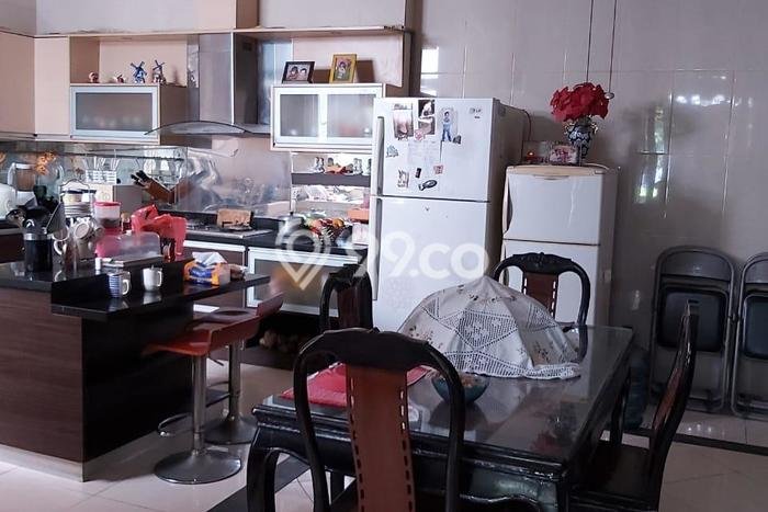 Rumah Elit Modern Tanpa Renovasi di Cibubur Bekasi Rumah Elit Modern Tanpa Renovasi di Cibubur Bekasi