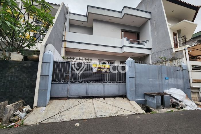 Jual Rumah Luas Megah Dengan View Cantik di Tomang, Jakarta Barat Jual Rumah Luas Megah Dengan View Cantik di Tomang, Jakarta Barat