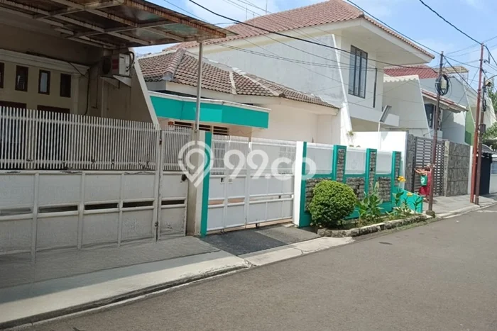 For Sale! Premium House LT 150m2 Desain Modern di Kedoya Baru For Sale! Premium House LT 150m2 Desain Modern di Kedoya Baru