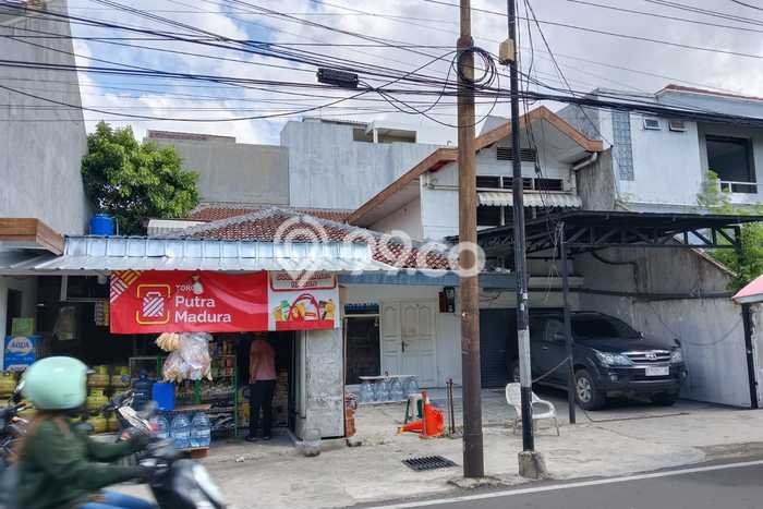 Rumah Elit LB 185m2 Siap Pakai Desain Elegan di Tomang, Jakarta Barat Rumah Elit LB 185m2 Siap Pakai Desain Elegan di Tomang, Jakarta Barat