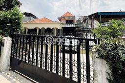 Dijual Rumah Premium dengan Fasilitas Sekitar Komplit di Kramat Jati, Jakarta Timur Dijual Rumah Premium dengan Fasilitas Sekitar Komplit di Kramat Jati, Jakarta Timur