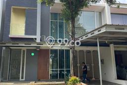 Jual Rumah Mewah Elegan Dengan View Cantik di Cibubur, Jakarta Timur Jual Rumah Mewah Elegan Dengan View Cantik di Cibubur, Jakarta Timur