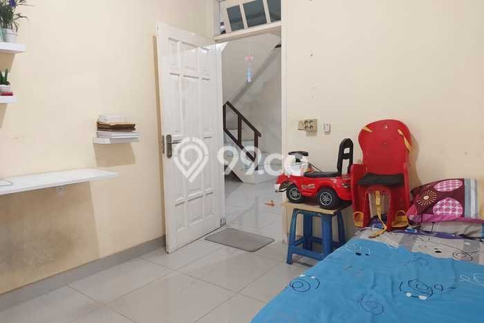 For Sale Rumah 4 Kamar Lokasi Strategis Bagus dan Strategis di Kramat Jati For Sale Rumah 4 Kamar Lokasi Strategis Bagus dan Strategis di Kramat Jati
