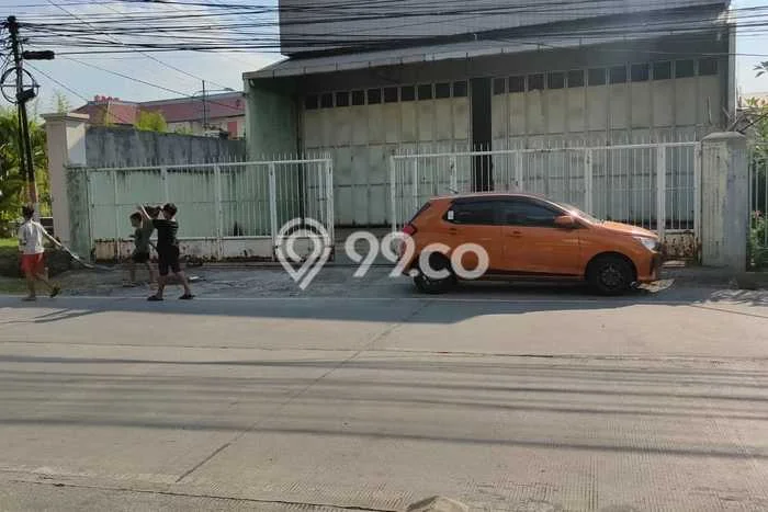 Gudang Kawasan Bisnis Kawasan Gajah, Luas 700m², Siap Operasi Gudang Kawasan Bisnis Kawasan Gajah, Luas 700m², Siap Operasi