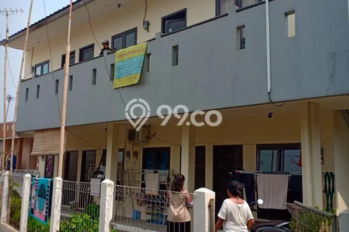 Kost Dijual di Jatimulya dengan 19 KT dan Luas 408m2 Kost Dijual di Jatimulya dengan 19 KT dan Luas 408m2