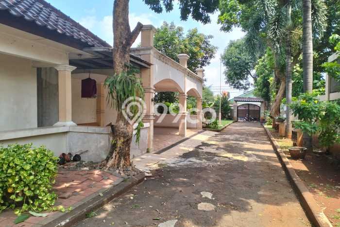 Rumah Elit Modern Tanpa Renovasi di Cikunir Bekasi Rumah Elit Modern Tanpa Renovasi di Cikunir Bekasi