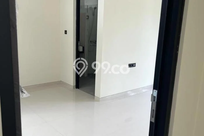Rumah Luxury Modern Siap Huni di Graha Surabaya Rumah Luxury Modern Siap Huni di Graha Surabaya