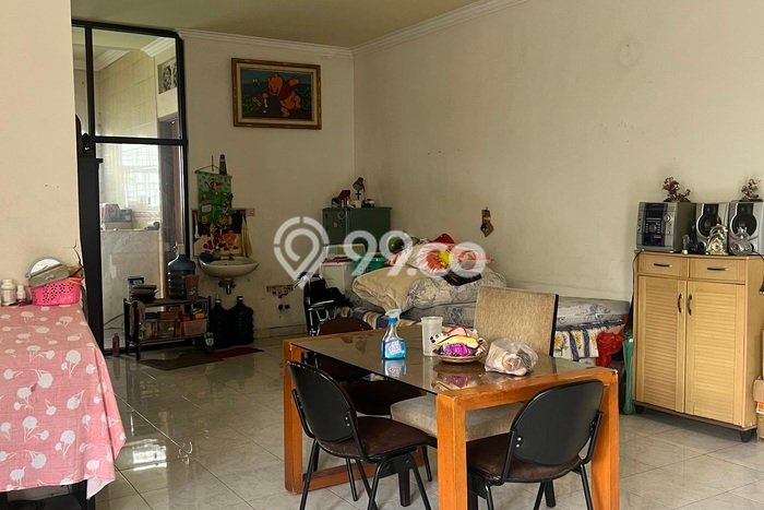 Best Deal Hunian Mewah Ideal dan Luas di Wonocolo, Surabaya Best Deal Hunian Mewah Ideal dan Luas di Wonocolo, Surabaya