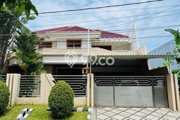 Ready to Use! Premium House LT 450m2 Desain Modern di Dharma Husada Ready to Use! Premium House LT 450m2 Desain Modern di Dharma Husada