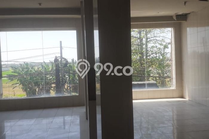Ruko Usaha Dijual di Bugulkidul Pasuruan LT 72m2 & LB 72m2 Ruko Usaha Dijual di Bugulkidul Pasuruan LT 72m2 & LB 72m2