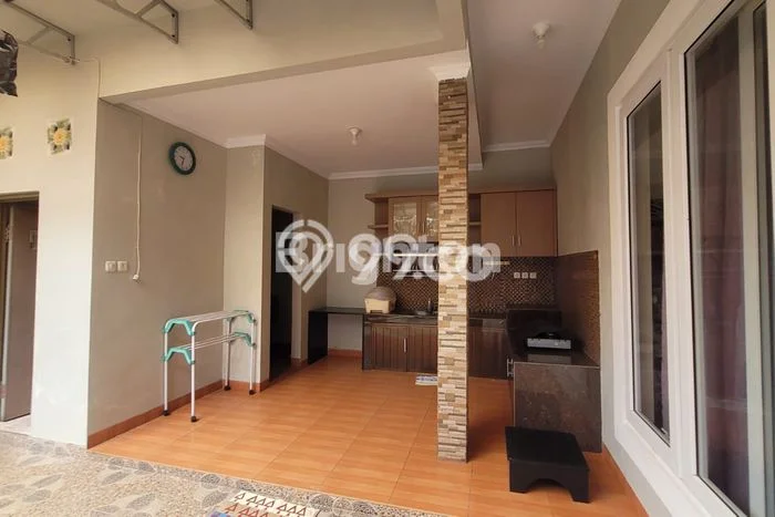 Rumah Strategis Minimalis Lb 250m2 di Teluk Betung Barat, Bandar Lampung Rumah Strategis Minimalis Lb 250m2 di Teluk Betung Barat, Bandar Lampung