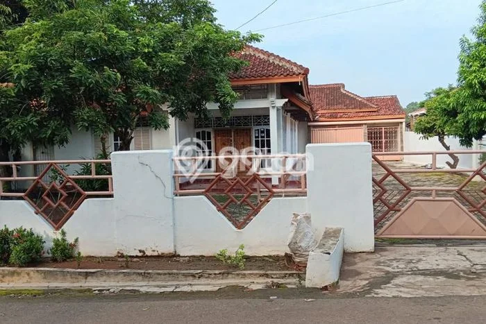 Dijual Cepat Rumah Favorit Siap Huni LB 330m2 di Kotabumi, Lampung Utara Dijual Cepat Rumah Favorit Siap Huni LB 330m2 di Kotabumi, Lampung Utara