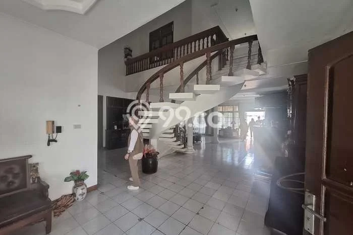 Disewakan Hunian Konsep Minimalis di Enggal Bandar Lampung dengan 12 Kamar Disewakan Hunian Konsep Minimalis di Enggal Bandar Lampung dengan 12 Kamar