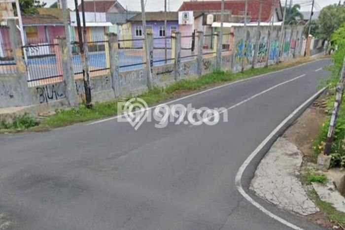 Jarang Ada! Tanah di Tanjung Karang Pusat Punya Luas 939m2 SHM Jarang Ada! Tanah di Tanjung Karang Pusat Punya Luas 939m2 SHM