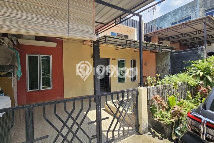 Rumah Mewah LT 100m2m² / LB 60m2m² di Kompleks Perumahan Batam Kota, Batam Rumah Mewah LT 100m2m² / LB 60m2m² di Kompleks Perumahan Batam Kota, Batam
