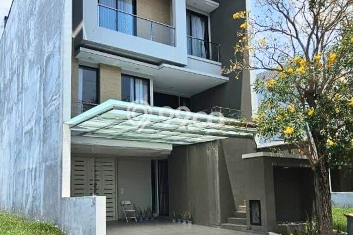Hunian Impian Keluarga 4 Kamar View Gunung di Wiyung, Surabaya Hunian Impian Keluarga 4 Kamar View Gunung di Wiyung, Surabaya