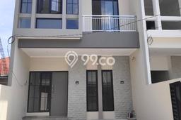 Dijual Rumah 5 Kamar Lokasi Ideal Bagus dan Strategis di Sukolilo Dijual Rumah 5 Kamar Lokasi Ideal Bagus dan Strategis di Sukolilo