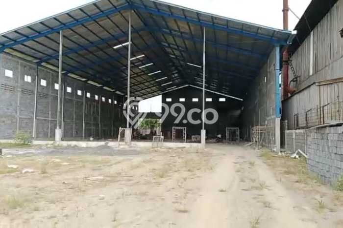 Gudang Kawasan Wringinanom, Luas 1200m2m², Area Komersial, Posisi Strategis Gudang Kawasan Wringinanom, Luas 1200m2m², Area Komersial, Posisi Strategis