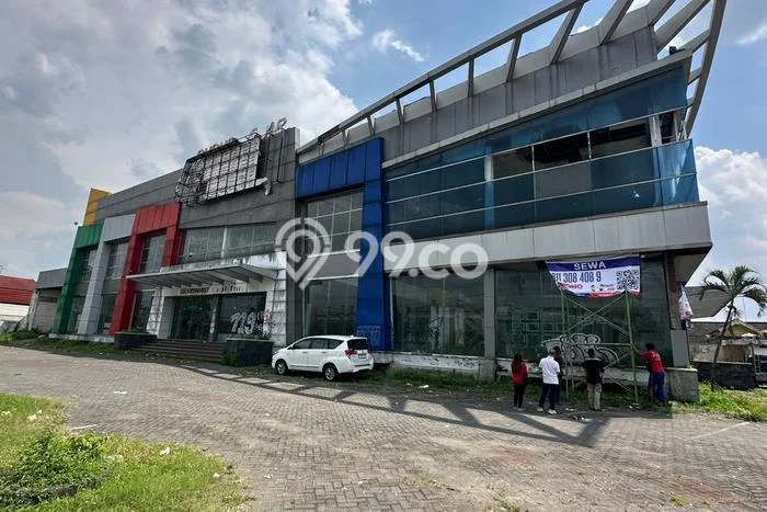 Unit Komersial Tersedia di Kediri Spesifikasi LB 1276m2 Unit Komersial Tersedia di Kediri Spesifikasi LB 1276m2
