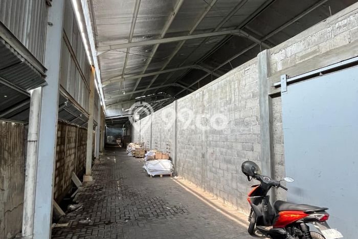 Unit Gudang Dijual di Kenjeran Surabaya 5850m2 Unit Gudang Dijual di Kenjeran Surabaya 5850m2