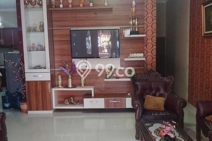 Rumah Strategis Modern Lb 170m2 di Pinang, Tangerang Rumah Strategis Modern Lb 170m2 di Pinang, Tangerang