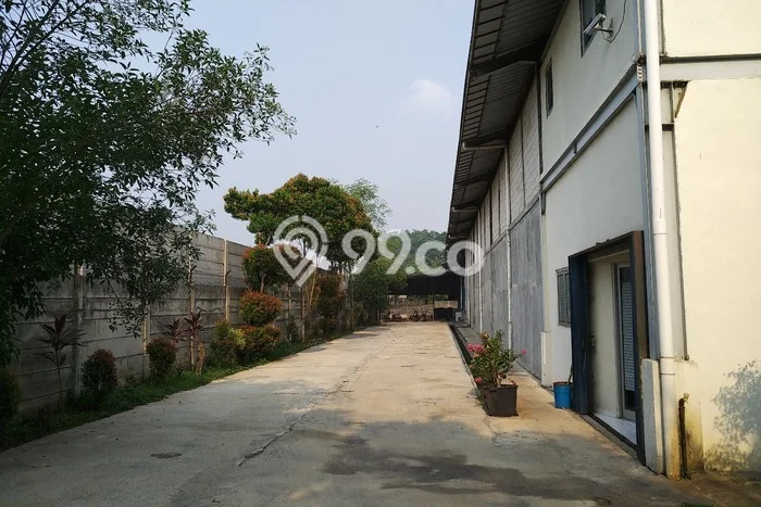 Unit Pabrik Dijual di Curug Tangerang Luas Bangunan 1200m2 Unit Pabrik Dijual di Curug Tangerang Luas Bangunan 1200m2