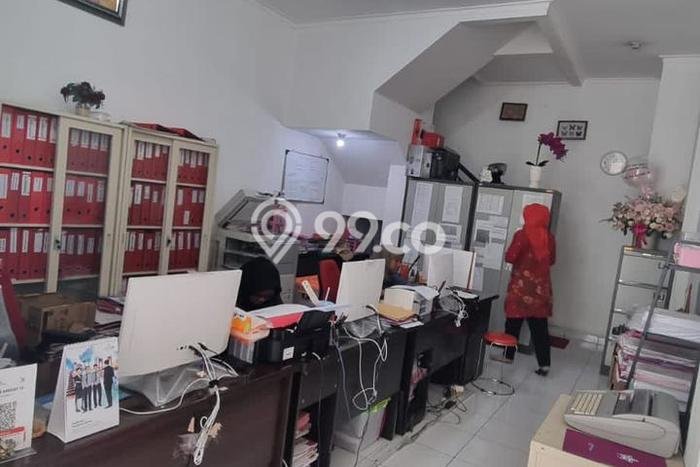 Ruko Dijual di Tangerang LT 54m2 & LB 100m2 Lokasi Terbaik! Ruko Dijual di Tangerang LT 54m2 & LB 100m2 Lokasi Terbaik!