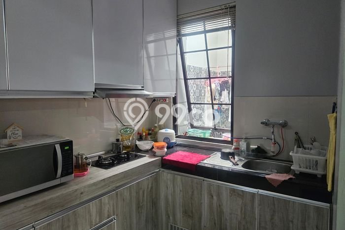 Dijual Hunian Mewah dengan Fasilitas Sekitar Komplit di Cipondoh, Tangerang Dijual Hunian Mewah dengan Fasilitas Sekitar Komplit di Cipondoh, Tangerang
