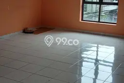 Ruko Area Bisnis Kawasan Jelambar, Luas 200m², Disewakan, Ready Digunakan Ruko Area Bisnis Kawasan Jelambar, Luas 200m², Disewakan, Ready Digunakan