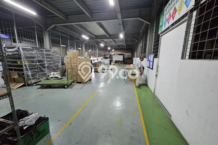 Disewakan Gudang komersial di Pagedangan luas bangunan 2300m2 Disewakan Gudang komersial di Pagedangan luas bangunan 2300m2