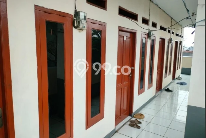 FOR SALE Kost 8 Kamar, 8 Kamar Mandi di Cibinong, Bogor, Luas 200m2 FOR SALE Kost 8 Kamar, 8 Kamar Mandi di Cibinong, Bogor, Luas 200m2