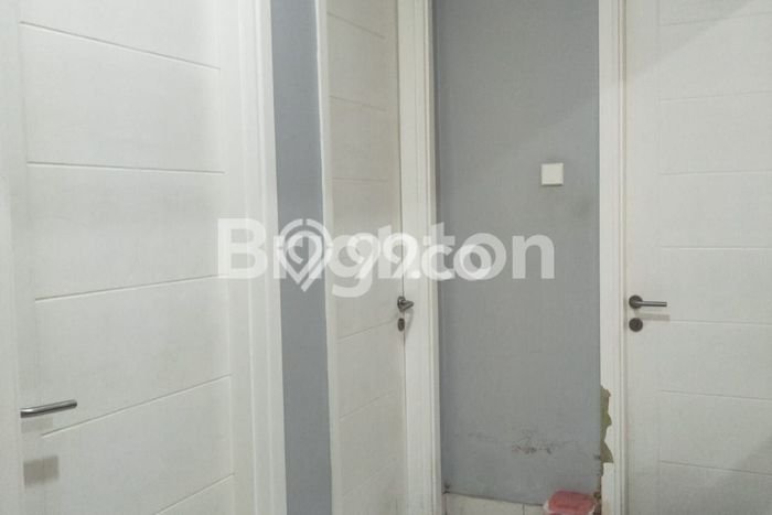 Jual Rumah Strategis Bagus Punya 3 KT di Serpong Tangerang Selatan - Jual Rumah Strategis Bagus Punya 3 KT di Serpong Tangerang Selatan -