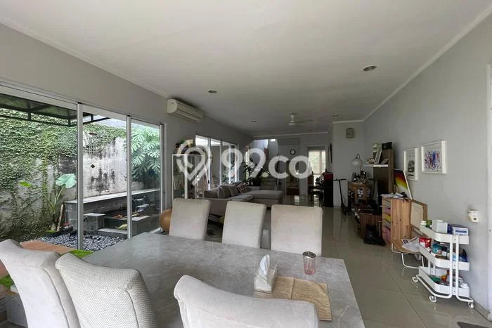 Rumah Elit Modern Tanpa Renovasi di BSD De Park Tangerang Rumah Elit Modern Tanpa Renovasi di BSD De Park Tangerang